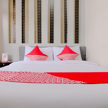 Oyo 2376 Tiara Family Residence Batu  Luaran gambar