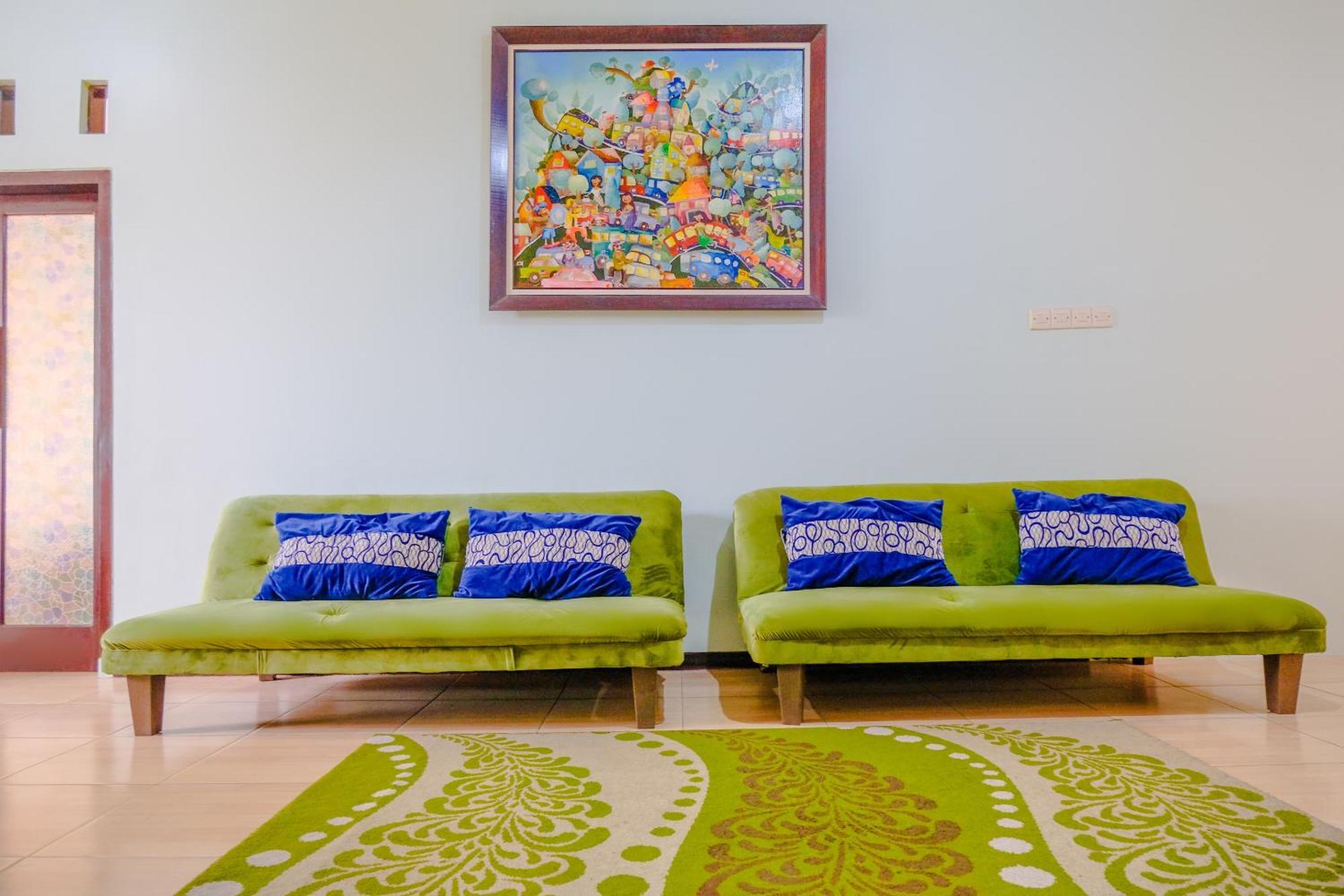 Oyo 2376 Tiara Family Residence Batu  Luaran gambar